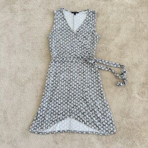 41 Hawthorn Black and White Midi Dress (L)